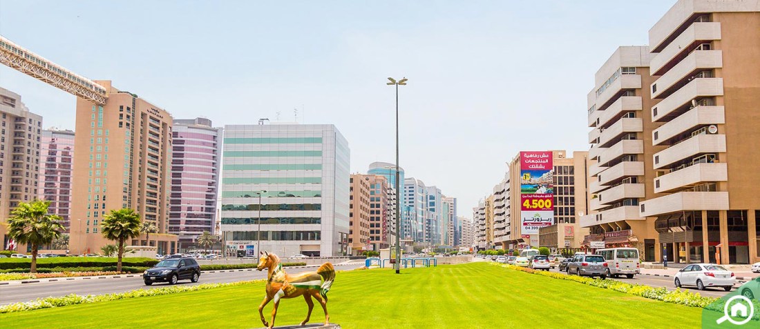 deira-area-guide-cover-2